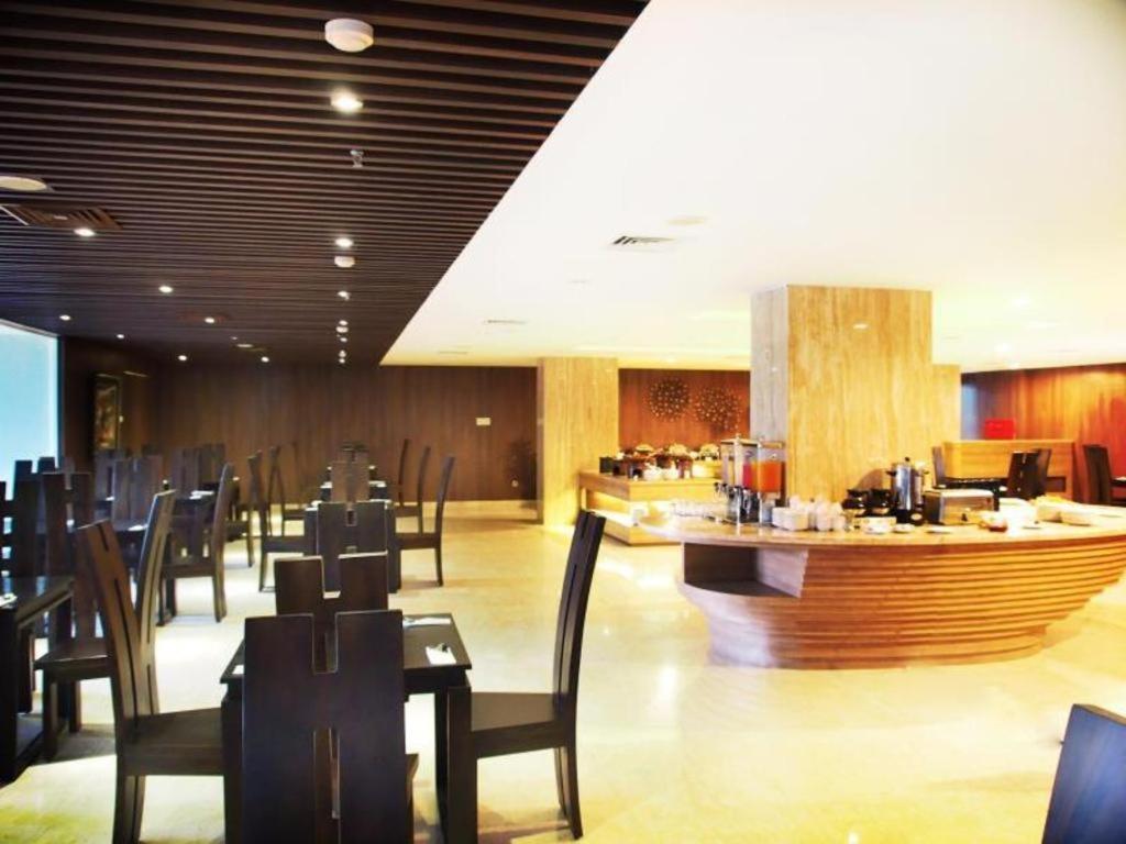 Arch Hotel Bogor Exterior foto