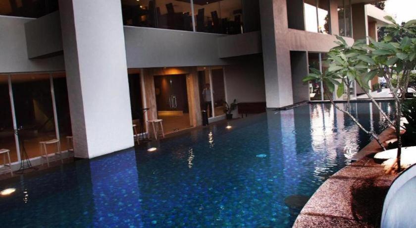 Arch Hotel Bogor Exterior foto